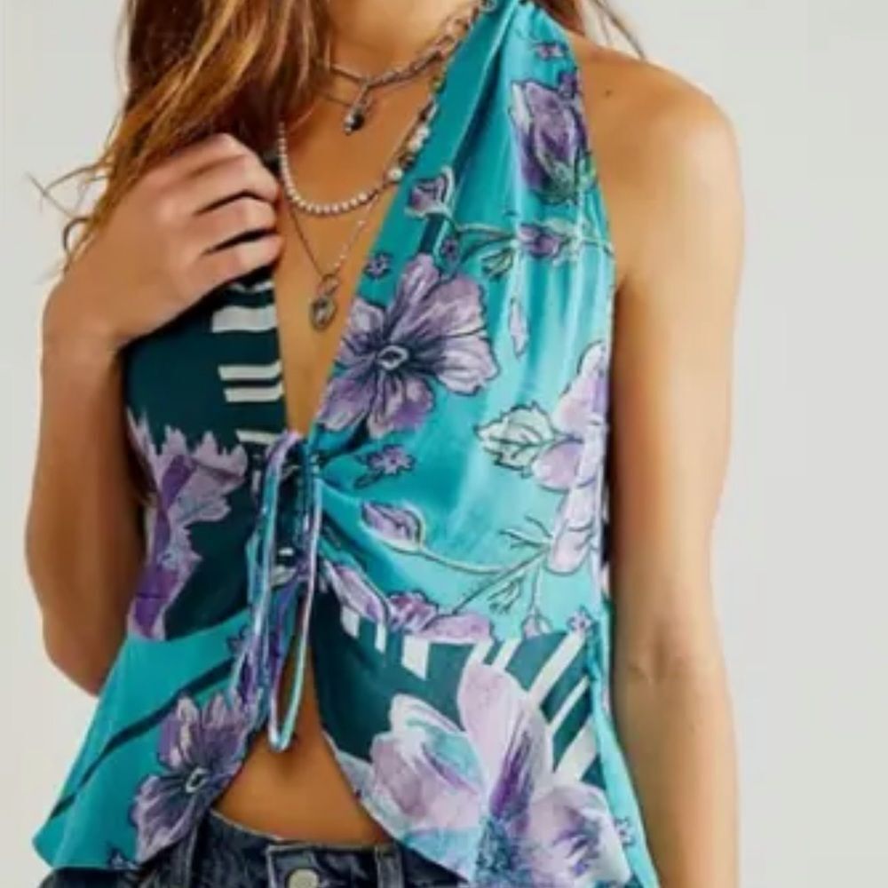 NWT Free People Hot Tropics Tank Top Floral Print Halter
Blue Boho Size M